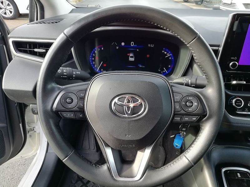 Toyota Corolla 1.5VVTi Comfort Tech - fotka 9 z 20