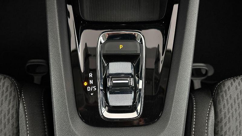 Škoda Octavia 2.0 TDI DSG Style - fotka 23 z 27