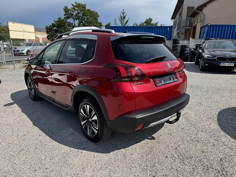 Peugeot 2008 (2017) 1.2FTS 81Kw PureTech Tažné - fotka 5 z 33