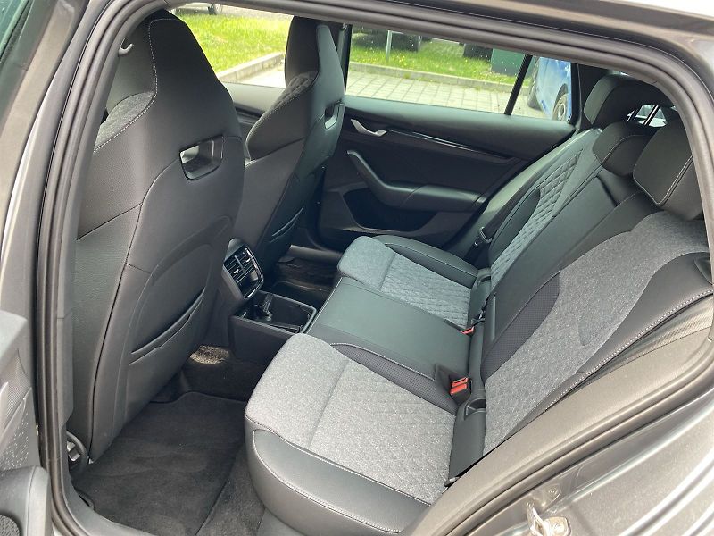 Škoda Octavia (2025) Combi 2.0 TSI 4x4 DSG SportLin - fotka 8 z 27