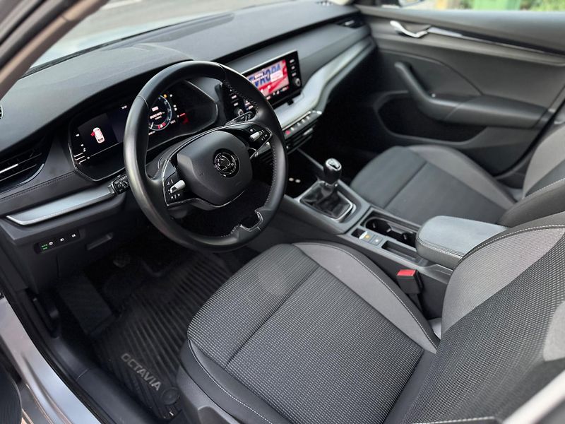Škoda Octavia 1.5TSi 1.MAJ ČR NEBOUR. ZÁRUKA - fotka 4 z 23