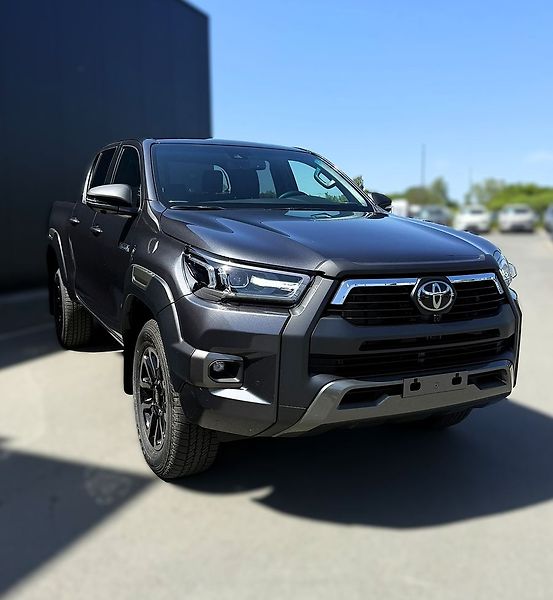 Toyota Hilux Invincible - fotka 6 z 8