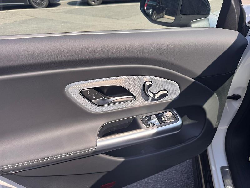 Mercedes-Benz CLA (2026) 200 Shooting Brake - fotka 9 z 23
