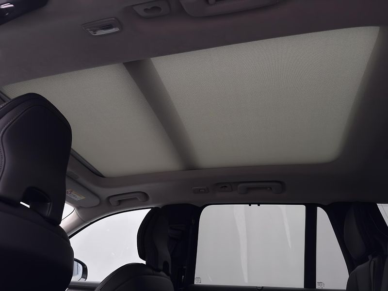 Volvo XC90 (2026) T8 AWD Plug-in DARK ULTRA 7 - fotka 19 z 29