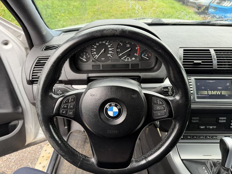 BMW X5 3.0 D 160kW  KŮŽE 4x4 - fotka 19 z 25