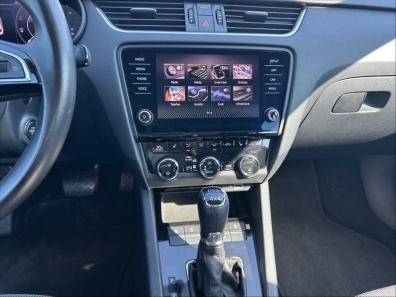 Škoda Octavia 2,0 TDI 110 Style 4x4 AT - fotka 10 z 11