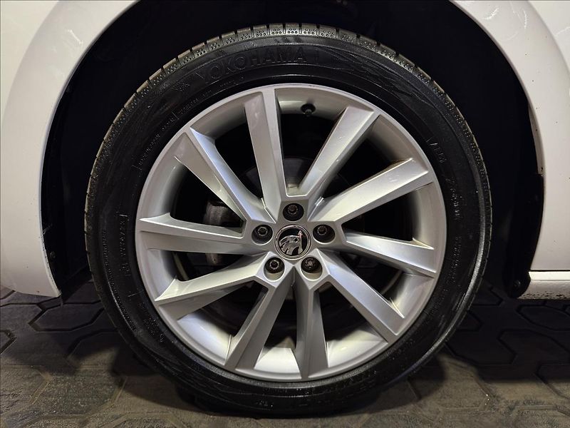 Škoda Scala 1.0TGI STYLE ACC 2XKOLA LED - fotka 34 z 37
