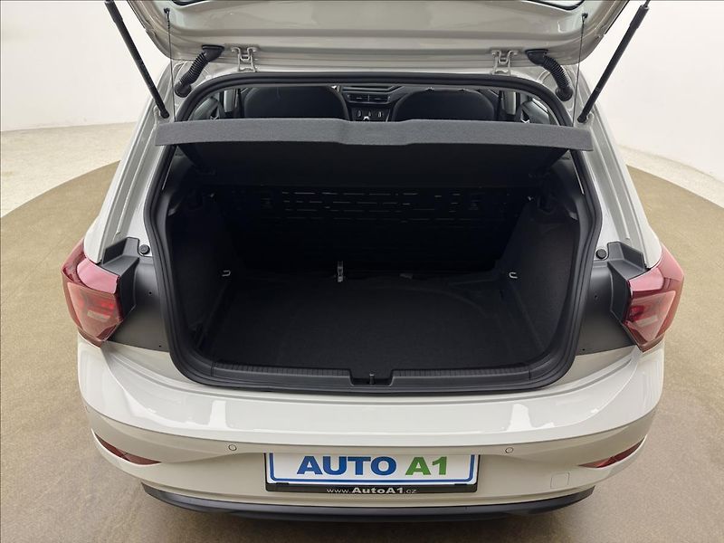 Volkswagen Polo 1,0 MPi 59kW LED DPH ZÁRUKA CZ - fotka 36 z 36