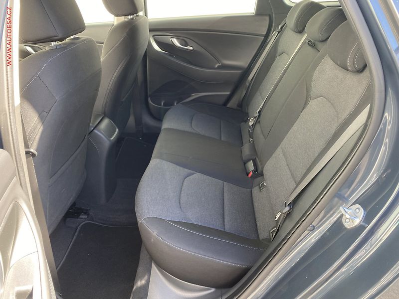 Hyundai i30 (2023) 1.5 T-GDi, ČR, Smart, TZ - fotka 10 z 18