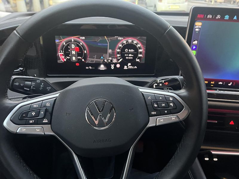 Volkswagen Tiguan (2024) 15
