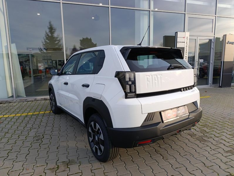 Fiat Grande Panda (2025) 1,2   Turbo Hybrid 110k eDCT - fotka 4 z 13