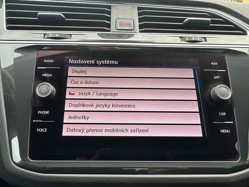 Volkswagen Tiguan 2.0 TDI 110kW/4x4/DSG/Navi - fotka 38 z 47