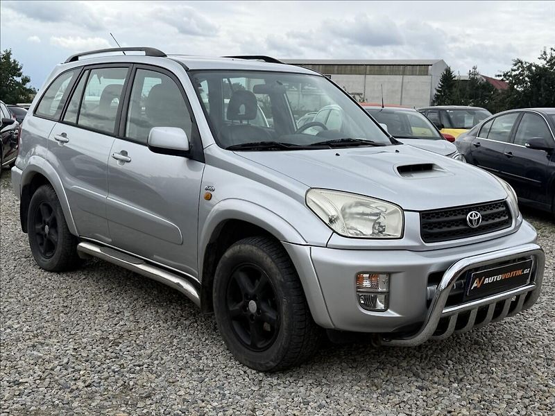Toyota RAV4 2,0 D-4D 4X4 TAŽNÉ NOVÁ STK - fotka 3 z 24