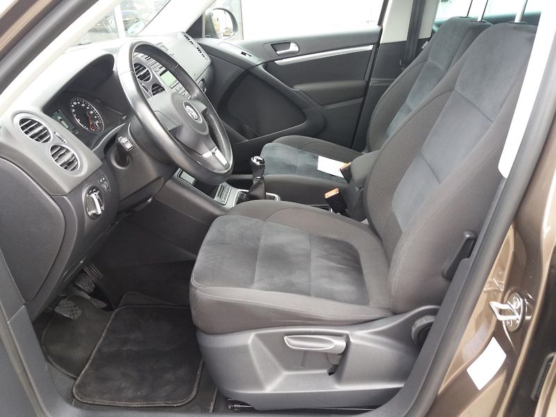 Volkswagen Tiguan 1.4TSi,118kW,Sport-Style,TAŽNY - fotka 15 z 29