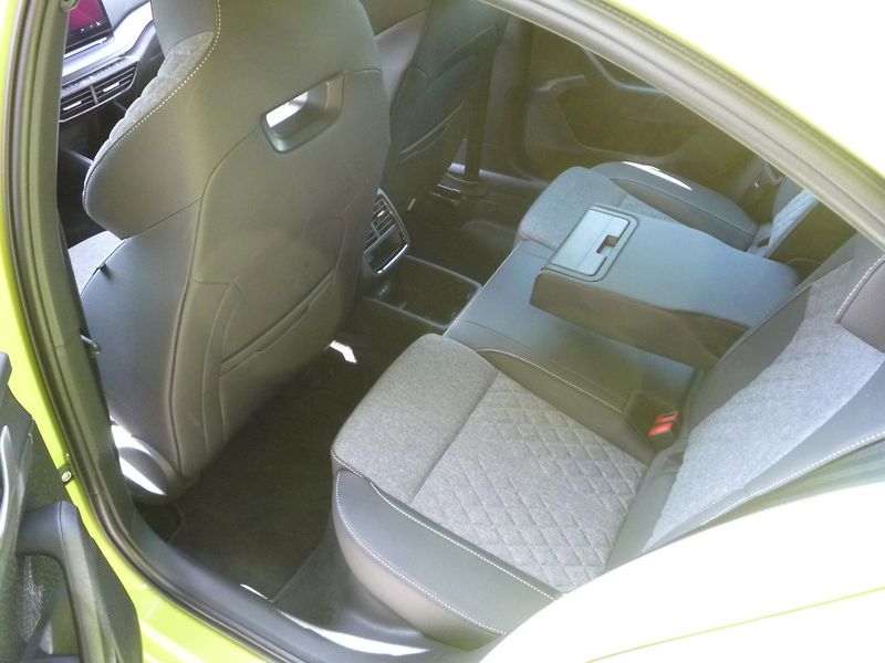 Škoda Octavia (2025) 2,0TSi 150kW DSG 4x4 SportLine - fotka 23 z 25
