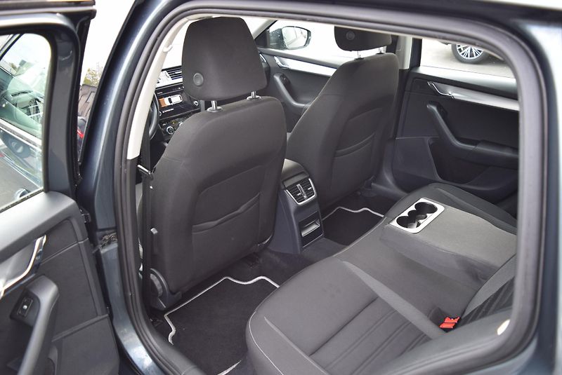 Škoda Octavia (2017) 1.5TSI 110kw AMBITION APP TEMP - fotka 16 z 50