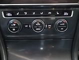 Volkswagen Golf (2017) Comfortline 2.0 TDI, Navi - náhled 19