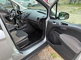 Ford Tourneo Courier 1.5 TDCi ČR 1.Maj 72 tkm DPH - náhled 20