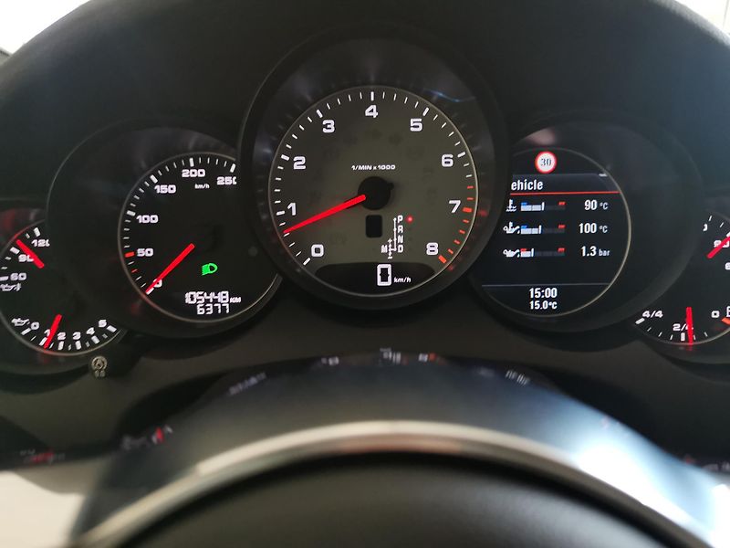 Porsche Cayenne (2015) S LED PANO BT 1MAJITEL SERVIS  - fotka 14 z 24