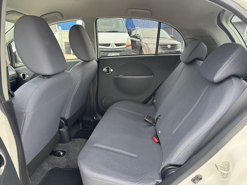 Peugeot iOn (2012) Elektro 16kwh 35kw  - fotka 15 z 26