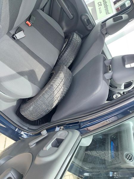 Fiat Panda (2010) 1.1 Active - fotka 21 z 28