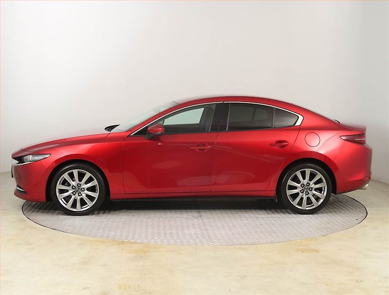 Mazda 3 (2021) 2.0 e-Skyactiv X - fotka 3 z 23