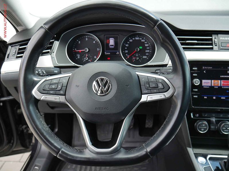 Volkswagen Passat (2020) 2.0TDi, ČR, Elegance, DSG - fotka 13 z 21