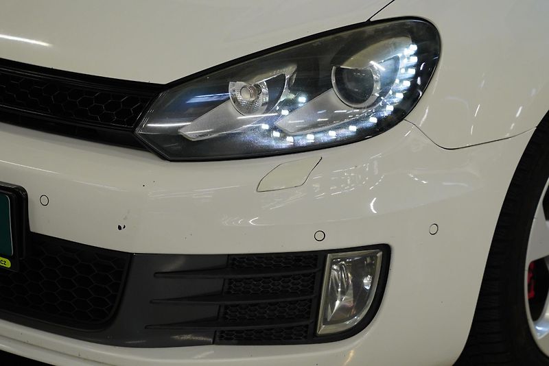 Volkswagen Golf - fotka 9 z 26