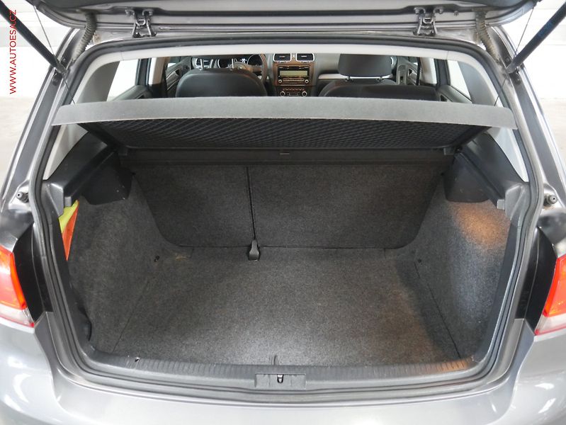Volkswagen Golf (2010) 1.6TDi, autoAC, STK10/27 - fotka 7 z 13