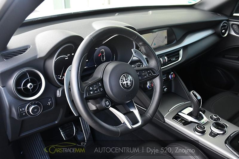 Alfa Romeo Stelvio 2.2 Diesel 16V 154kW Veloce Q4 - fotka 10 z 44