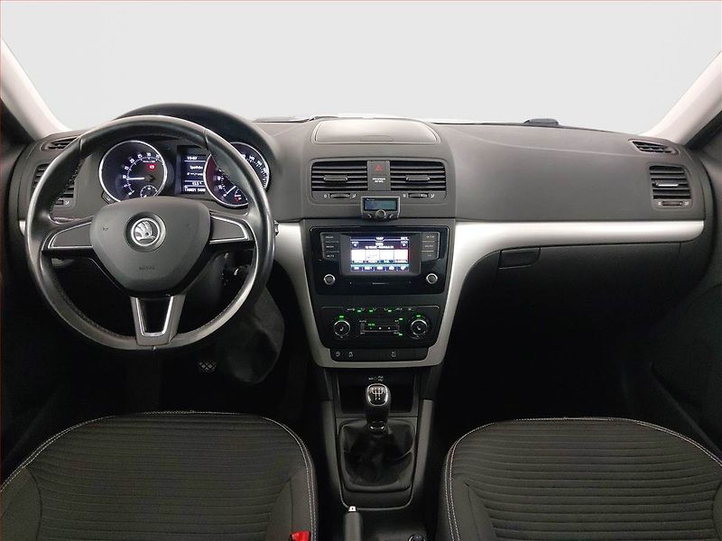 Škoda Yeti (2016) Ambition 2.0 TDI, Serv.kniha - fotka 8 z 15