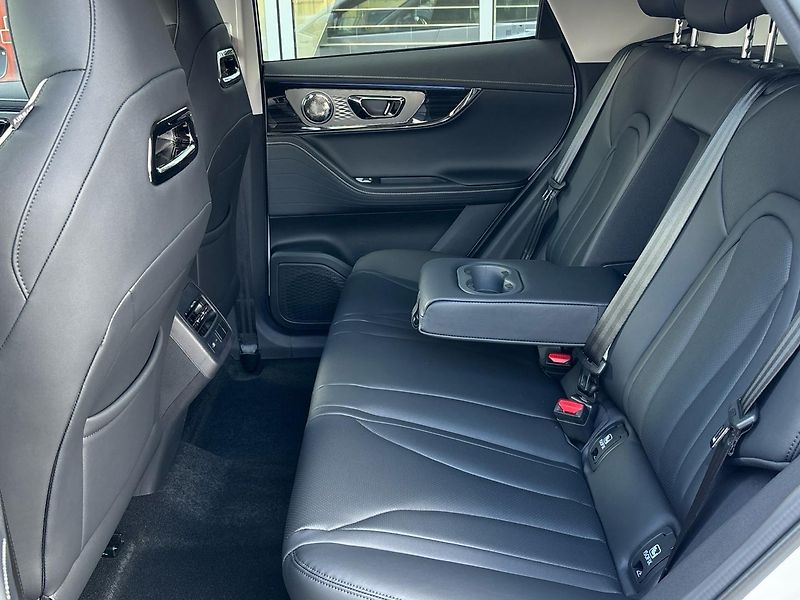 Omoda 5 (2026) Comfort 1.6 108kW - fotka 7 z 22
