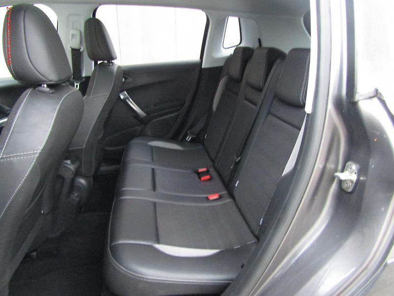 Peugeot 2008 (2018) 1.5HDi, Panorama, AC - fotka 10 z 21