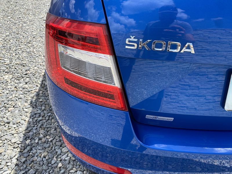 Škoda Octavia 2.0TDi L+K CZ WEBASTO 4x4 - fotka 39 z 165