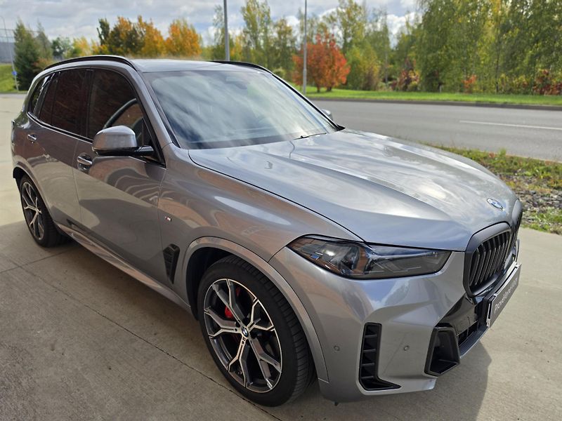 BMW X5 (2024) xDrive 30d M PAKET - fotka 7 z 22