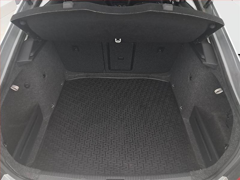 Škoda Octavia (2013) 2.0 TDI, Automat, Xenony - fotka 14 z 19