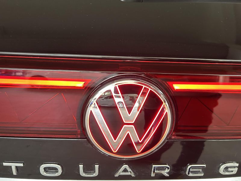 Volkswagen Touareg (2024) 3.0TDi 210kW ELEG/NV/Panor/TZ - fotka 41 z 43