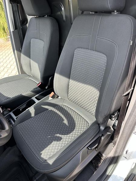 Ford Transit Connect (2019) 1,5-ecoblue-SENZORY-NAVI- L2H1 - fotka 43 z 70