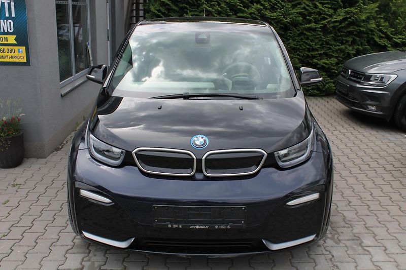 BMW i3 (2017) s 135kW Harman Kardon - fotka 2 z 36