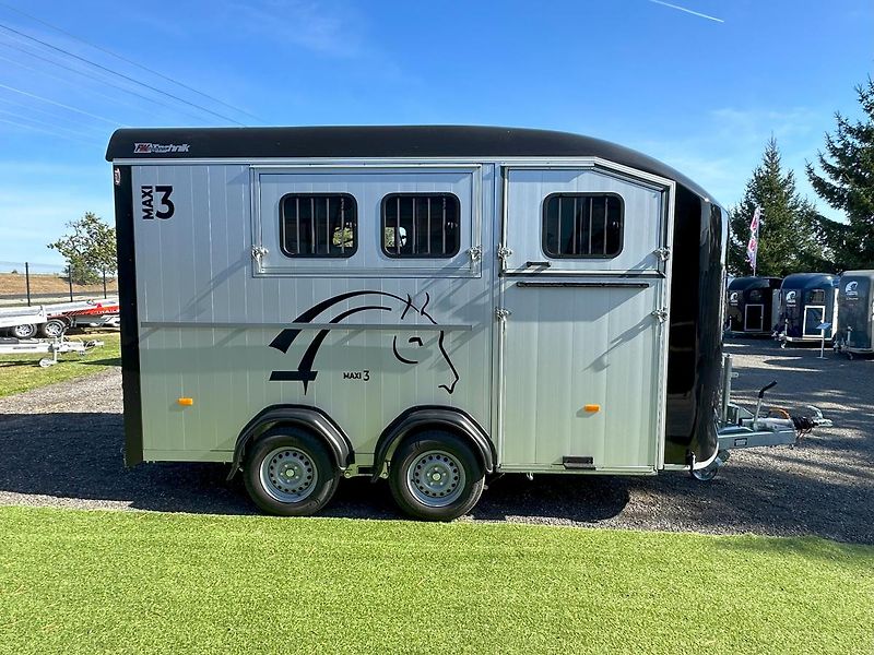 Cheval Liberté (2026) MAXI 3 ČERNÝ - fotka 6 z 28
