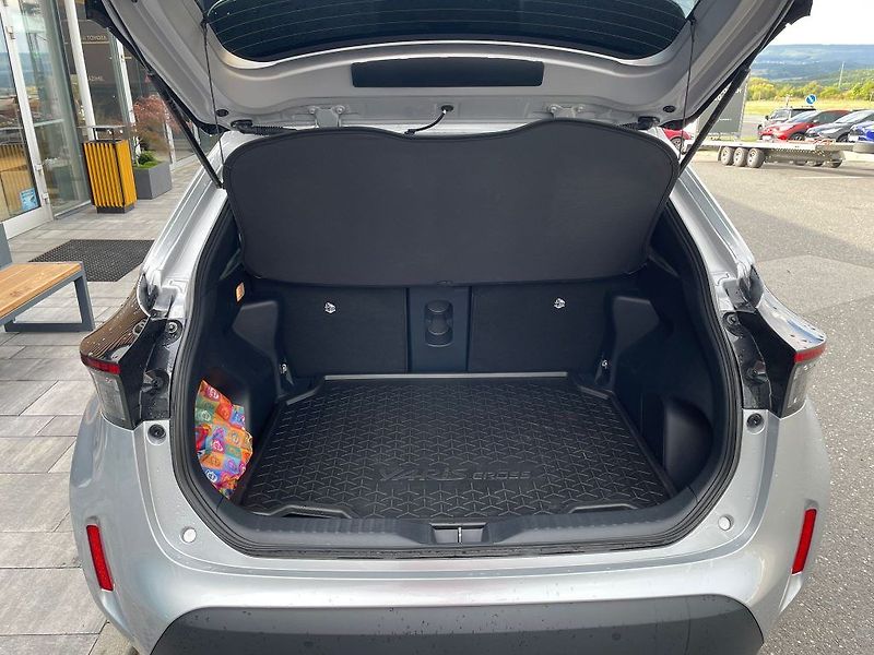 Toyota Yaris Cross MY25 1.5 TNGA HEV - fotka 8 z 30
