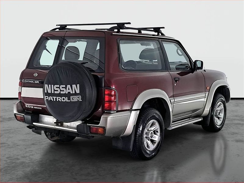 Nissan Patrol (2003) 3.0 DTi, 4X4 - fotka 5 z 14