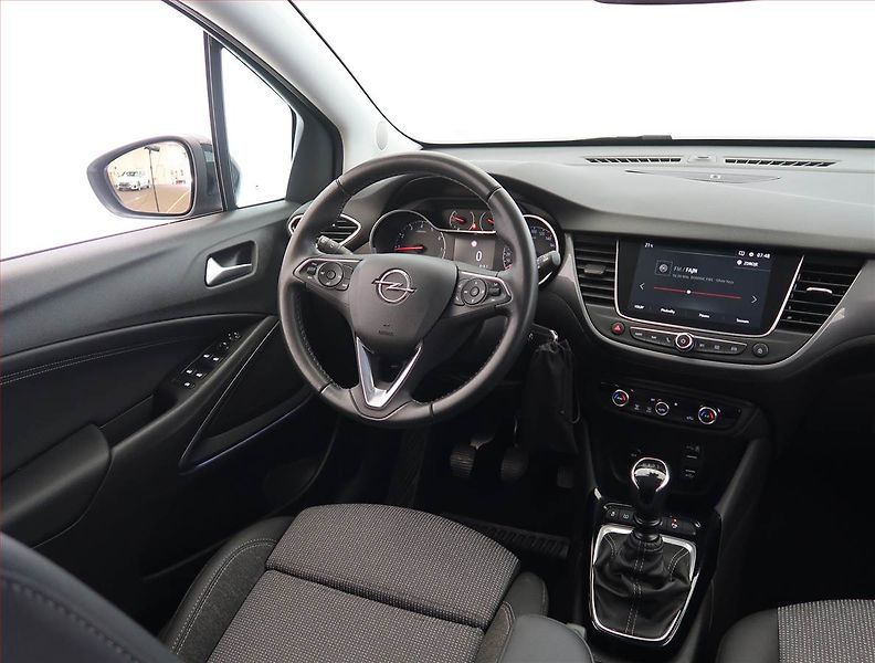 Opel Crossland X (2023) Elegance 1.2 Turbo, Serv.kniha - fotka 7 z 24