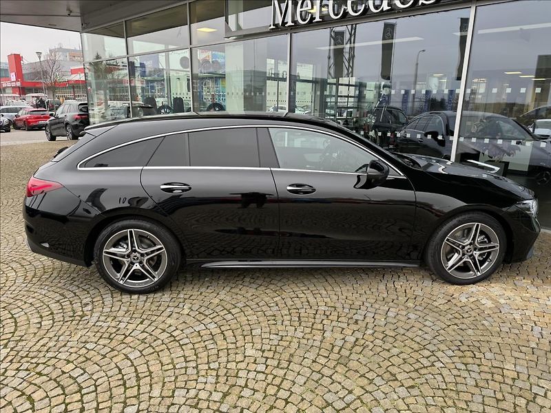 Mercedes-Benz CLA 200d Shooting Brake - fotka 23 z 31