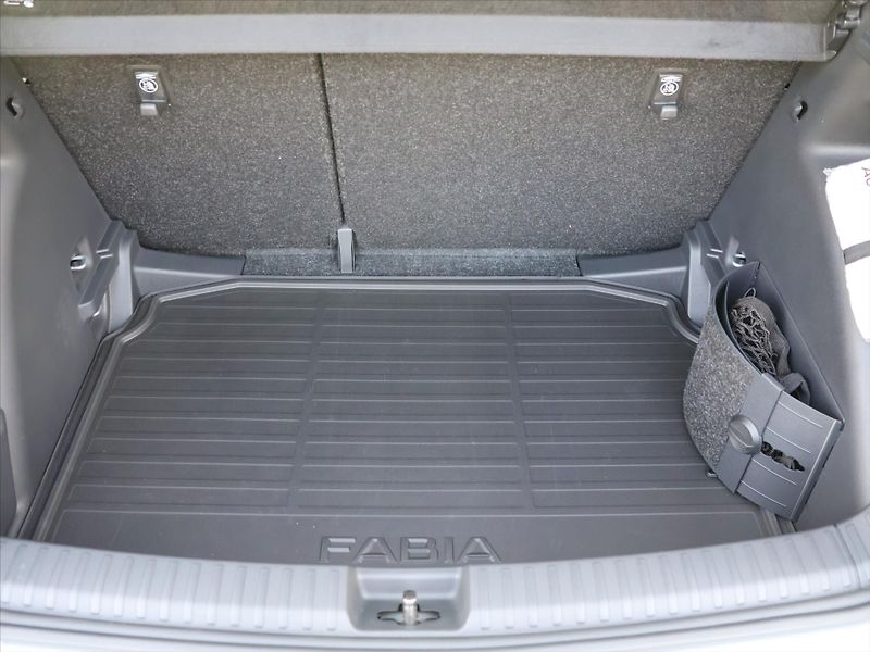 Škoda Fabia 1,0 TSi DSG Edice 130let DPH - fotka 10 z 40