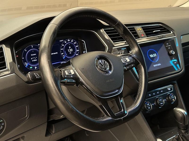 Volkswagen Tiguan (2020) 2.0 TDI DSG keyless - fotka 6 z 25