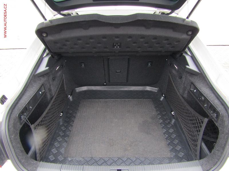 Škoda Superb (2020) 2.0TDi, ČR, Ambition, DSG - fotka 7 z 16