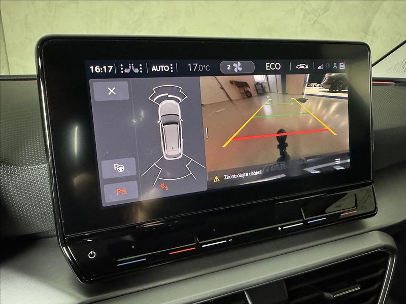 Seat Leon 1,4 TSi  e-Hybrid FR Line LED - fotka 32 z 50