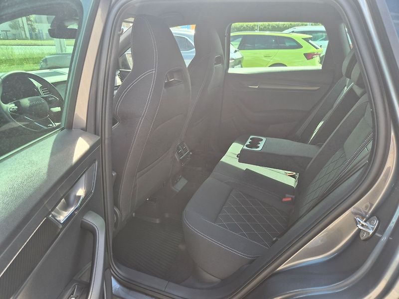 Škoda Karoq SportLine 1,5 TSI DSG, tažné, - fotka 11 z 35