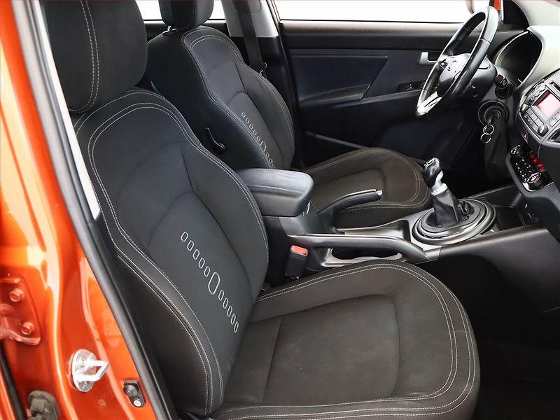 Kia Sportage (2012) 1.6 GDI, Serv.kniha, Tempomat - fotka 7 z 14